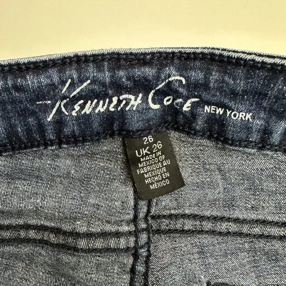 Kenneth Cole Skinny Women's size 0 Dark Wash Blue Denim Jeans - Picture 3 of 4